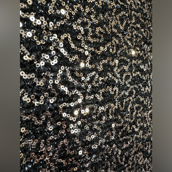 ⭐️ NWOT! SHEIN Bronze Sequin Dress - Picture 3 of 10